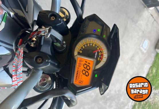 Motos - Benelli Tnt 150cc 2022 Nafta 18000Km - En Venta