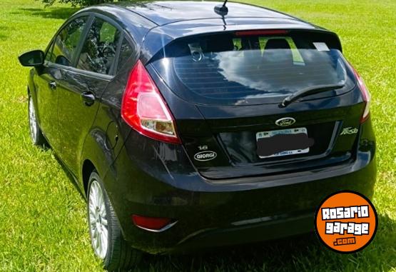 Autos - Ford Fiesta Kinetic SE PLUS 2013 Nafta 117000Km - En Venta