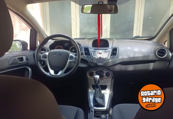 Autos - Ford Fiesta Kinetic SE PLUS 2013 Nafta 117000Km - En Venta