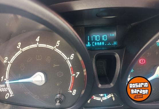 Autos - Ford Fiesta Kinetic SE PLUS 2013 Nafta 117000Km - En Venta