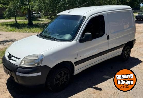 Utilitarios - Peugeot Partner 2012 Diesel 148000Km - En Venta
