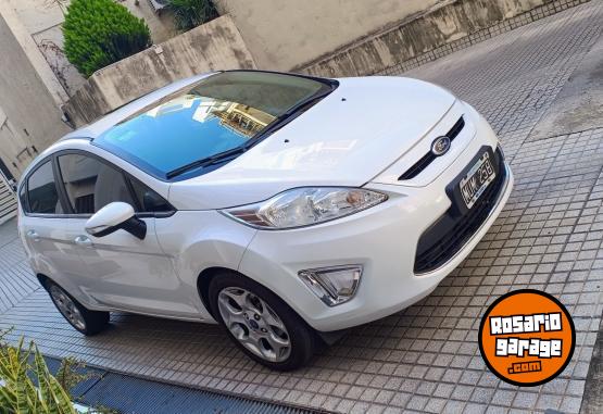 Autos - Ford Fiesta kinetic 2013 Nafta 87000Km - En Venta