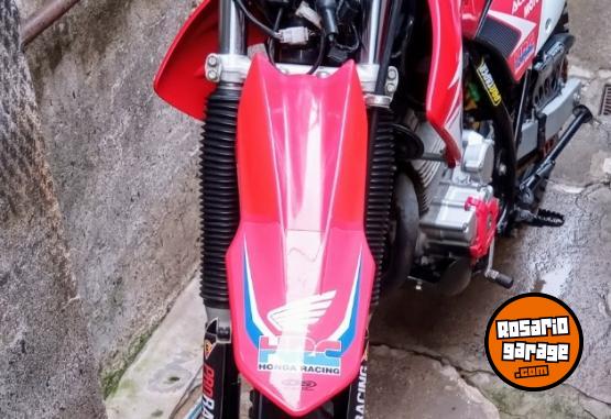 Motos - Honda Tornado 2017 Nafta 30000Km - En Venta