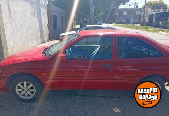 Autos - Ford Escort 1999 Nafta 400000Km - En Venta
