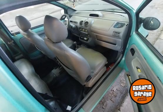 Autos - Renault Twingo 2001 Nafta 258000Km - En Venta