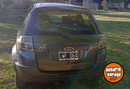 Autos - Ford ka Viral 1.0 2012 Nafta 124000Km - En Venta