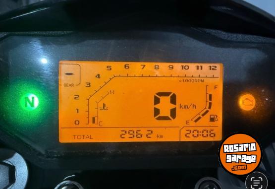 Motos - Benelli 180 S 2023 Nafta 2900Km - En Venta