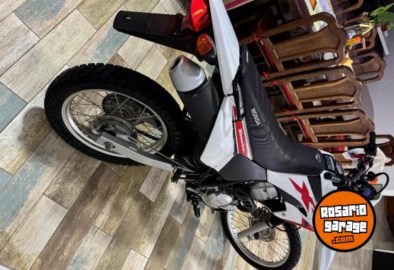 Motos - Honda Xr 250 tornado 2021 Nafta 13999Km - En Venta
