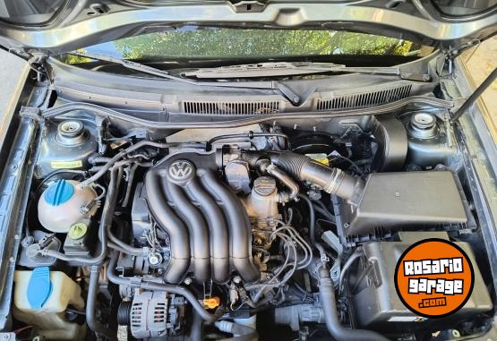 Autos - Volkswagen Bora 2008 Nafta 258000Km - En Venta