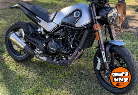 Motos - Benelli Leoncino 500 2022 Nafta 11400Km - En Venta