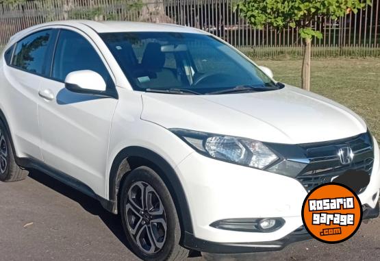 Autos - Honda HRV 2015 Nafta 135000Km - En Venta