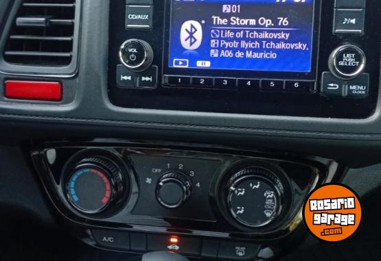 Autos - Honda HRV 2015 Nafta 135000Km - En Venta