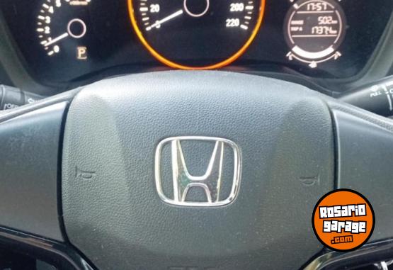 Autos - Honda HRV 2015 Nafta 135000Km - En Venta