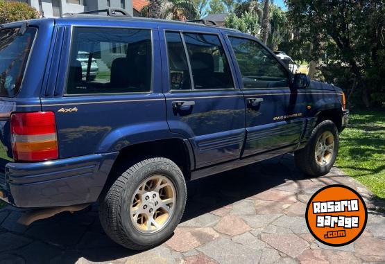 Camionetas - Jeep Cherokee 1999 Nafta 160000Km - En Venta