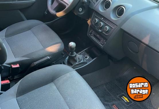 Autos - Chevrolet CELTA LT 2011 Nafta 145000Km - En Venta