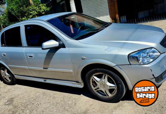 Autos - Chevrolet Astra GLS 2003 Nafta 283000Km - En Venta