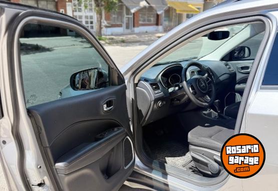 Autos - Chrysler JEEP COMPASS 2.4 SPORT AT 2021 Nafta 76000Km - En Venta