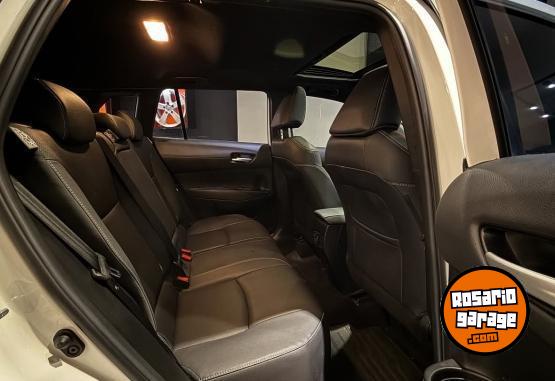 Autos - Toyota COROLLA CROSS SE-G 2024 Nafta 10000Km - En Venta