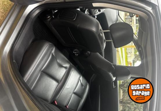 Autos - Peugeot 408 2013 Nafta 140000Km - En Venta