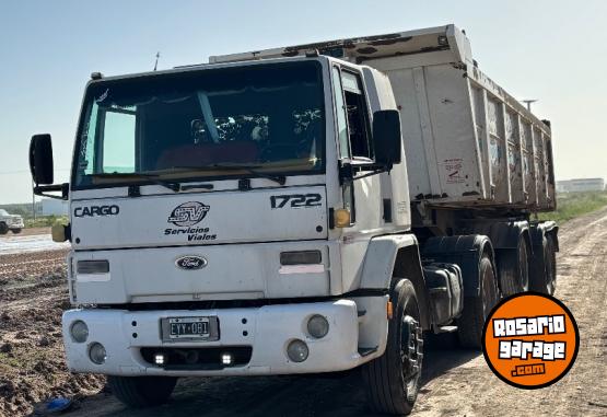 Camiones y Grúas - VENDO FORD CARGO 1722 - En Venta