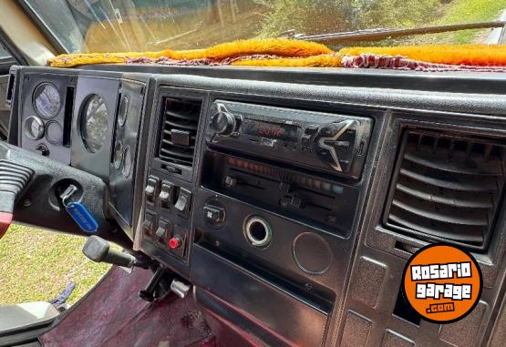 Camiones y Grúas - VENDO FORD CARGO 1722 - En Venta