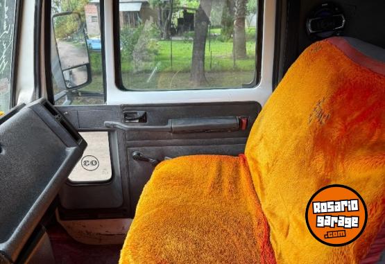 Camiones y Grúas - VENDO FORD CARGO 1722 - En Venta