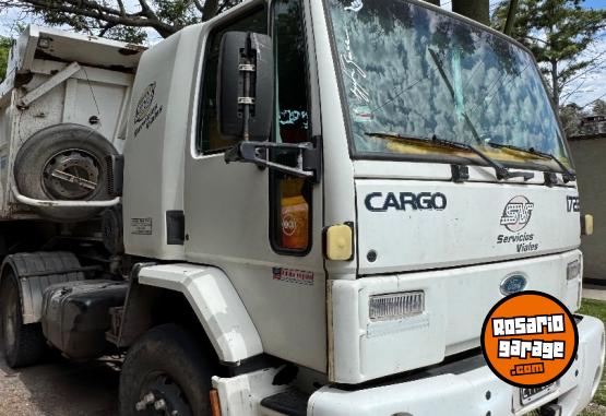 Camiones y Grúas - VENDO FORD CARGO 1722 - En Venta