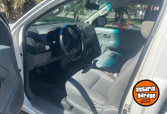 Camionetas - Toyota Hilux 2.5 c/s 2006 Diesel 250000Km - En Venta