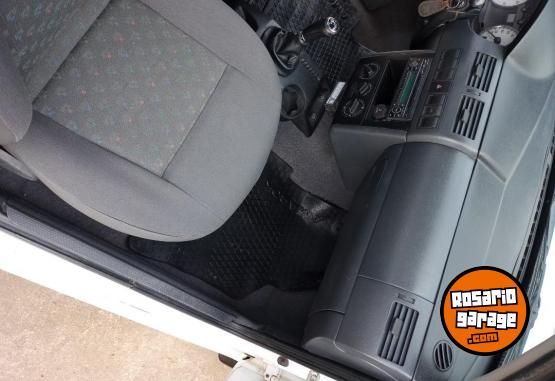 Camionetas - Volkswagen SAVEIRO 2004 Diesel 190000Km - En Venta