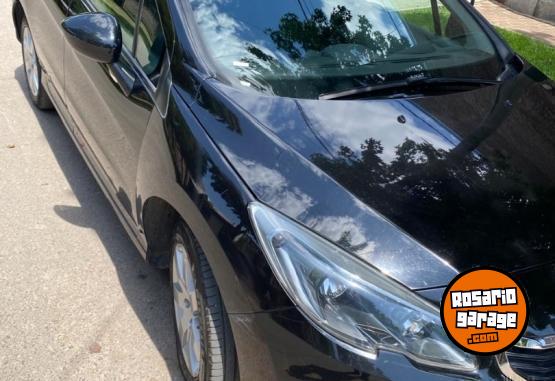 Autos - Peugeot 308 Allure nav 2017 Nafta 101000Km - En Venta