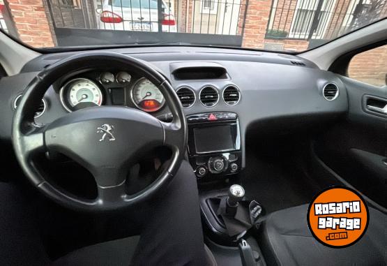 Autos - Peugeot 308 Allure nav 2017 Nafta 101000Km - En Venta