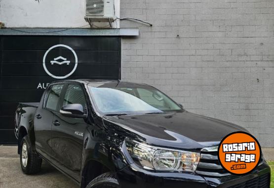 Camionetas - Toyota Hilux Pick-Up 2.8 Cd Srv 2016 Diesel 240000Km - En Venta