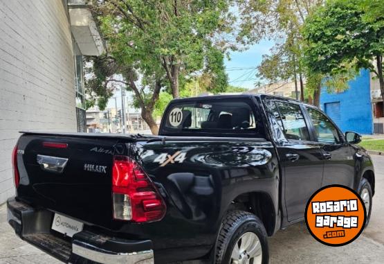 Camionetas - Toyota Hilux Pick-Up 2.8 Cd Srv 2016 Diesel 240000Km - En Venta