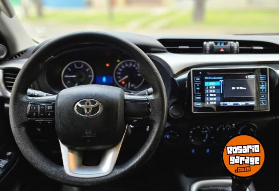 Camionetas - Toyota Hilux Pick-Up 2.8 Cd Srv 2016 Diesel 240000Km - En Venta