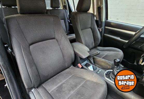 Camionetas - Toyota Hilux Pick-Up 2.8 Cd Srv 2016 Diesel 240000Km - En Venta