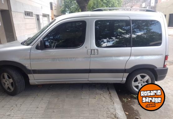 Utilitarios - Peugeot Partner patagonica 1.4 2013 GNC 150000Km - En Venta