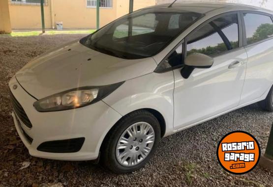 Autos - Ford Fiesta versi�n S 2014 Nafta 113200Km - En Venta