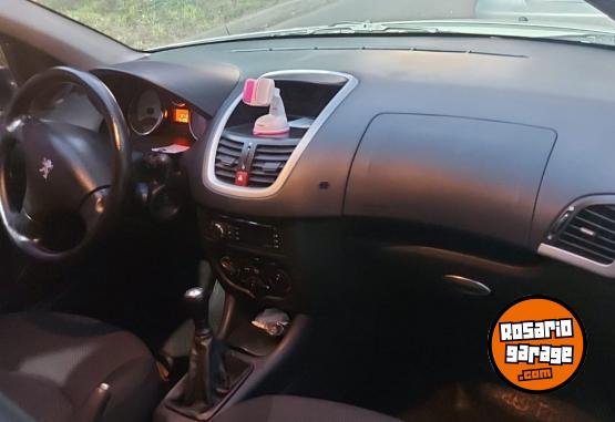 Autos - Peugeot 207 2011 Diesel 167000Km - En Venta