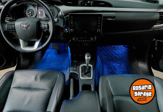 Camionetas - Toyota Hilux srx 2021 Diesel 110000Km - En Venta