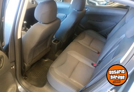 Autos - Peugeot 308 2016 Nafta 102000Km - En Venta