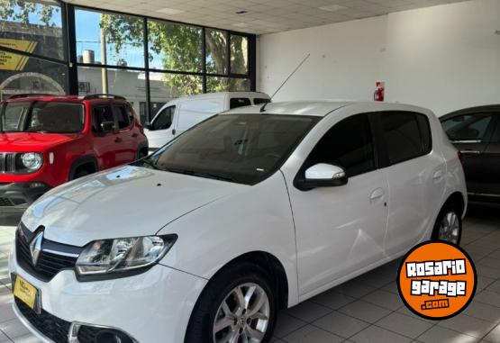 Autos - Renault Sandero Privilege 2017 Nafta 110000Km - En Venta