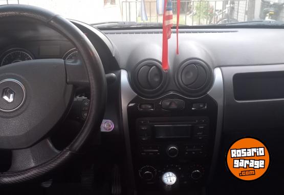 Autos - Renault Logan 2012 GNC 206000Km - En Venta