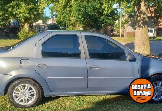 Autos - Renault Logan 2012 GNC 206000Km - En Venta