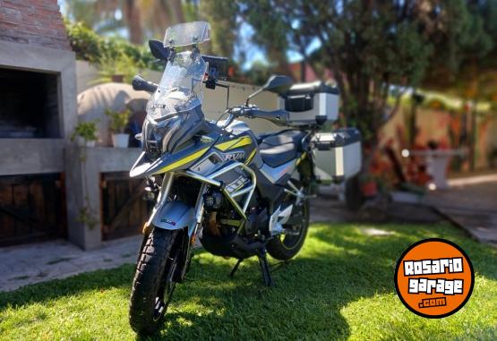 Motos - RVM Tekken 300 2024 Nafta 7400Km - En Venta