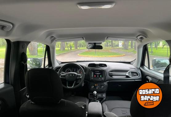 Camionetas - Jeep RENEGADE SPORT 1.8 MT 2023 Nafta 39900Km - En Venta