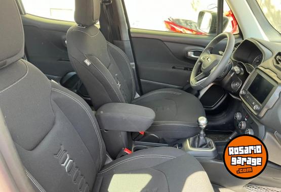 Camionetas - Jeep RENEGADE SPORT 1.8 MT 2023 Nafta 39900Km - En Venta