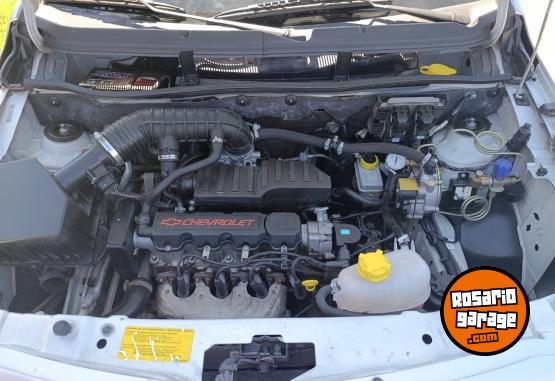 Utilitarios - Chevrolet Montana 2012 GNC 158000Km - En Venta