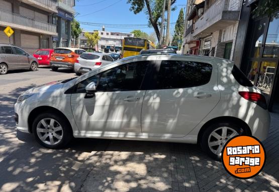 Autos - Peugeot 308 1.6 hdi Allure 2017 Diesel 127000Km - En Venta
