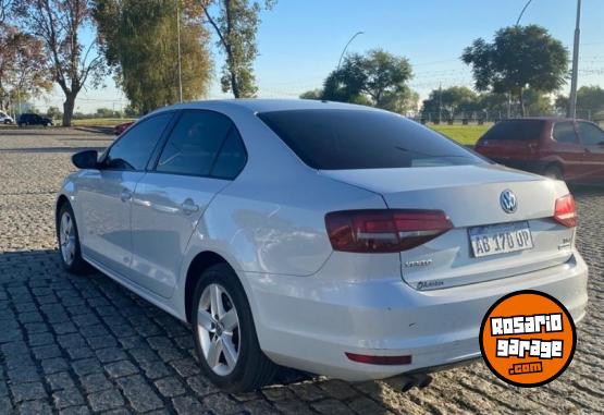 Autos - Volkswagen Vento 2017 Nafta 135000Km - En Venta