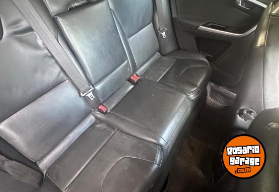 Camionetas - Volvo Xc60 2.0 T 2012 Nafta 180000Km - En Venta